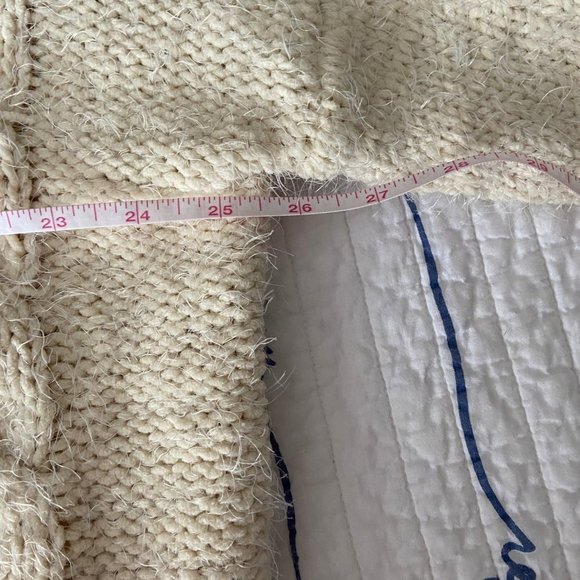 Gorgeous, Soft Cowl Neck Cable Knit Cropped Sweater. Sz L NWOT - Picture 7 of 13